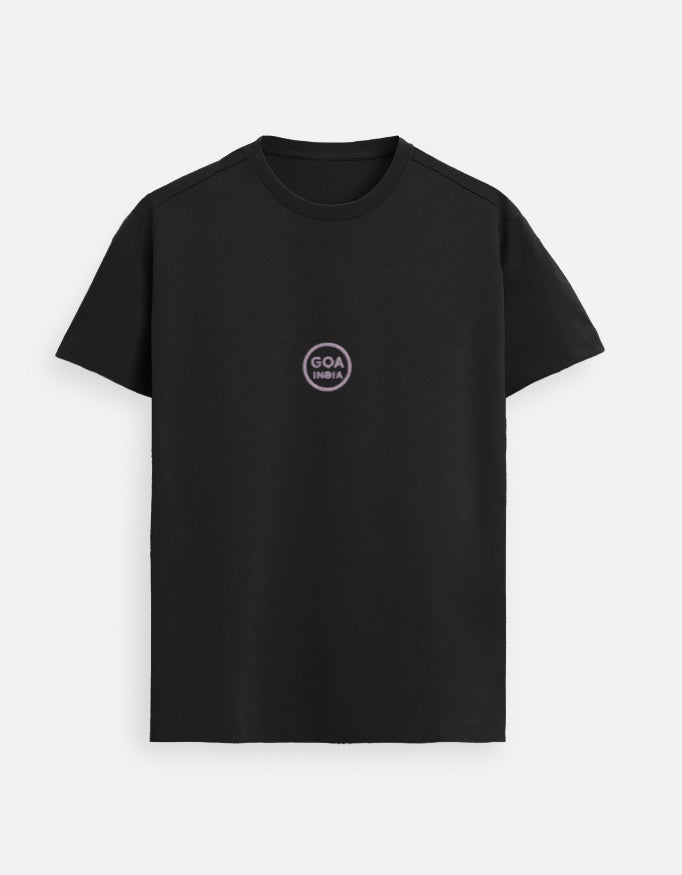 Black men’s premium Supima cotton t-shirt featuring subtle circular logo print, modern streetwear style with luxury fabric